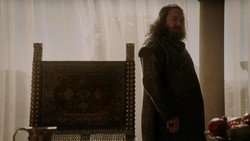extant_GameOfThrones_1x05-TheWolfAndTheLion_4533
