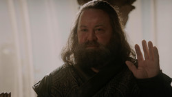 extant_GameOfThrones_1x05-TheWolfAndTheLion_4634