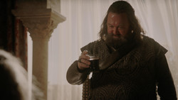 extant_GameOfThrones_1x05-TheWolfAndTheLion_4695