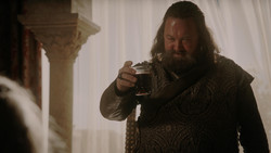 extant_GameOfThrones_1x05-TheWolfAndTheLion_4696
