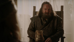extant_GameOfThrones_1x05-TheWolfAndTheLion_4712