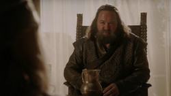 extant_GameOfThrones_1x05-TheWolfAndTheLion_4713