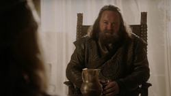extant_GameOfThrones_1x05-TheWolfAndTheLion_4715