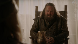 extant_GameOfThrones_1x05-TheWolfAndTheLion_4716