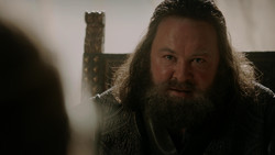 extant_GameOfThrones_1x05-TheWolfAndTheLion_4737