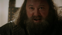 extant_GameOfThrones_1x05-TheWolfAndTheLion_4750