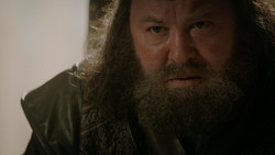 extant_GameOfThrones_1x05-TheWolfAndTheLion_4927