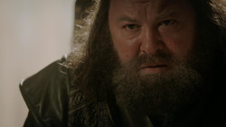 extant_GameOfThrones_1x05-TheWolfAndTheLion_4953