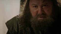 extant_GameOfThrones_1x05-TheWolfAndTheLion_4964