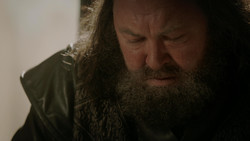 extant_GameOfThrones_1x05-TheWolfAndTheLion_5000