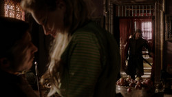 extant_GameOfThrones_1x05-TheWolfAndTheLion_5185