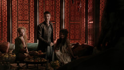 extant_GameOfThrones_1x05-TheWolfAndTheLion_5199
