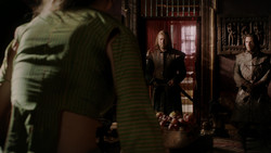 extant_GameOfThrones_1x05-TheWolfAndTheLion_5203