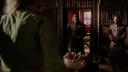 extant_GameOfThrones_1x05-TheWolfAndTheLion_5204