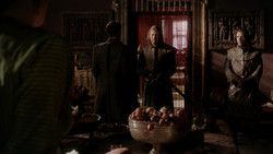 extant_GameOfThrones_1x05-TheWolfAndTheLion_5207