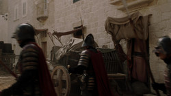 extant_GameOfThrones_1x05-TheWolfAndTheLion_5275
