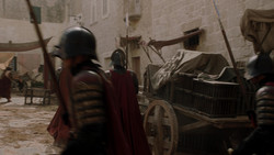 extant_GameOfThrones_1x05-TheWolfAndTheLion_5277