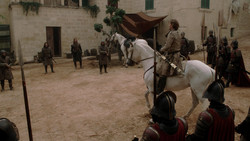 extant_GameOfThrones_1x05-TheWolfAndTheLion_5302