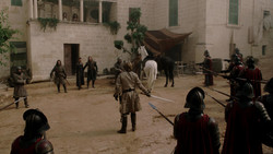 extant_GameOfThrones_1x05-TheWolfAndTheLion_5373