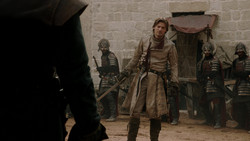 extant_GameOfThrones_1x05-TheWolfAndTheLion_5385