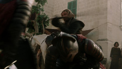 extant_GameOfThrones_1x05-TheWolfAndTheLion_5436