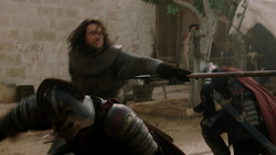 extant_GameOfThrones_1x05-TheWolfAndTheLion_5438