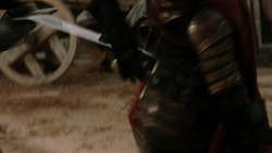 extant_GameOfThrones_1x05-TheWolfAndTheLion_5442