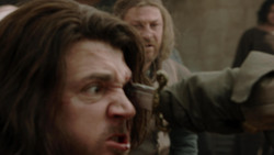extant_GameOfThrones_1x05-TheWolfAndTheLion_5452