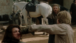 extant_GameOfThrones_1x05-TheWolfAndTheLion_5461