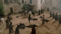 extant_GameOfThrones_1x05-TheWolfAndTheLion_5475