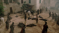 extant_GameOfThrones_1x05-TheWolfAndTheLion_5479