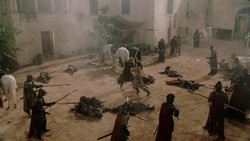 extant_GameOfThrones_1x05-TheWolfAndTheLion_5499