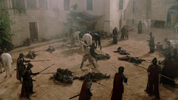 extant_GameOfThrones_1x05-TheWolfAndTheLion_5500