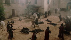 extant_GameOfThrones_1x05-TheWolfAndTheLion_5501