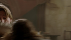 extant_GameOfThrones_1x05-TheWolfAndTheLion_5515