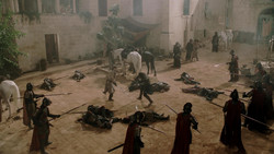 extant_GameOfThrones_1x05-TheWolfAndTheLion_5530