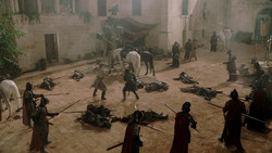 extant_GameOfThrones_1x05-TheWolfAndTheLion_5531