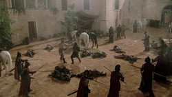 extant_GameOfThrones_1x05-TheWolfAndTheLion_5532