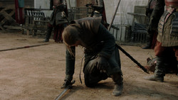 extant_GameOfThrones_1x05-TheWolfAndTheLion_5560