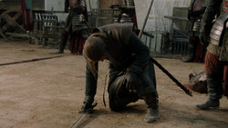 extant_GameOfThrones_1x05-TheWolfAndTheLion_5561