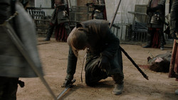 extant_GameOfThrones_1x05-TheWolfAndTheLion_5568