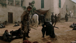 extant_GameOfThrones_1x05-TheWolfAndTheLion_5574
