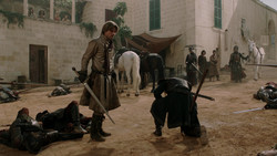 extant_GameOfThrones_1x05-TheWolfAndTheLion_5576
