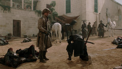 extant_GameOfThrones_1x05-TheWolfAndTheLion_5577