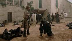 extant_GameOfThrones_1x05-TheWolfAndTheLion_5578