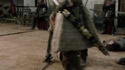 extant_GameOfThrones_1x05-TheWolfAndTheLion_5580