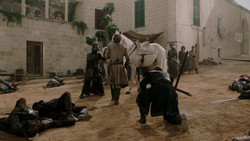 extant_GameOfThrones_1x05-TheWolfAndTheLion_5584