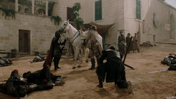 extant_GameOfThrones_1x05-TheWolfAndTheLion_5586