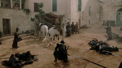 extant_GameOfThrones_1x05-TheWolfAndTheLion_5602