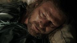 extant_GameOfThrones_1x06-AGoldenCrown_0021